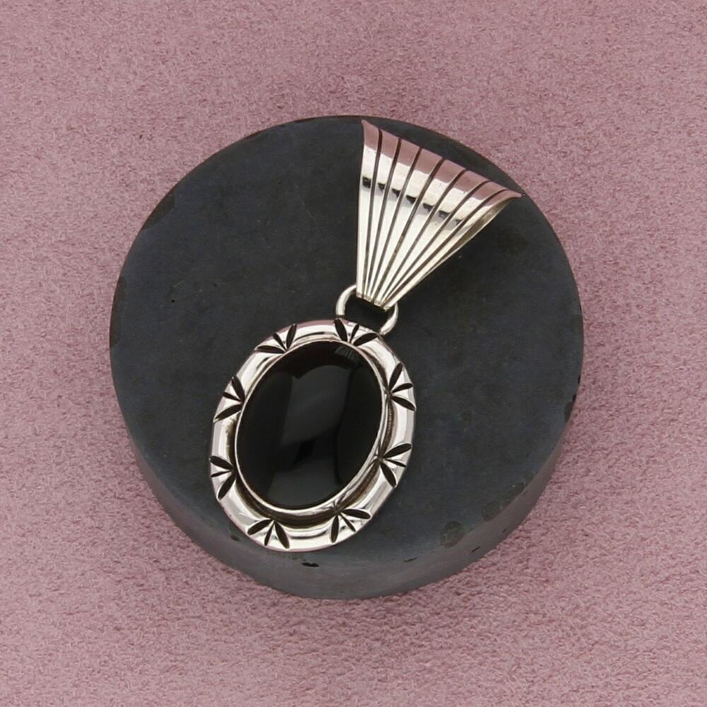 carol felley sterling silver vintage black onyx cabochon pendant